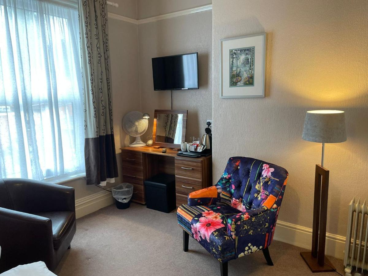Rostrevor Hotel - Guest House บิวรี่ ภายนอก รูปภาพ